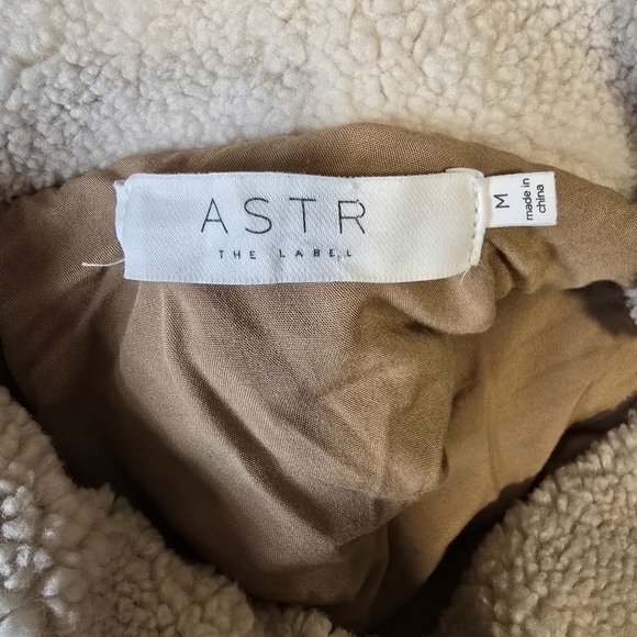 Astr The Label Nadine Quilted Jacket - Picture 5 of 8